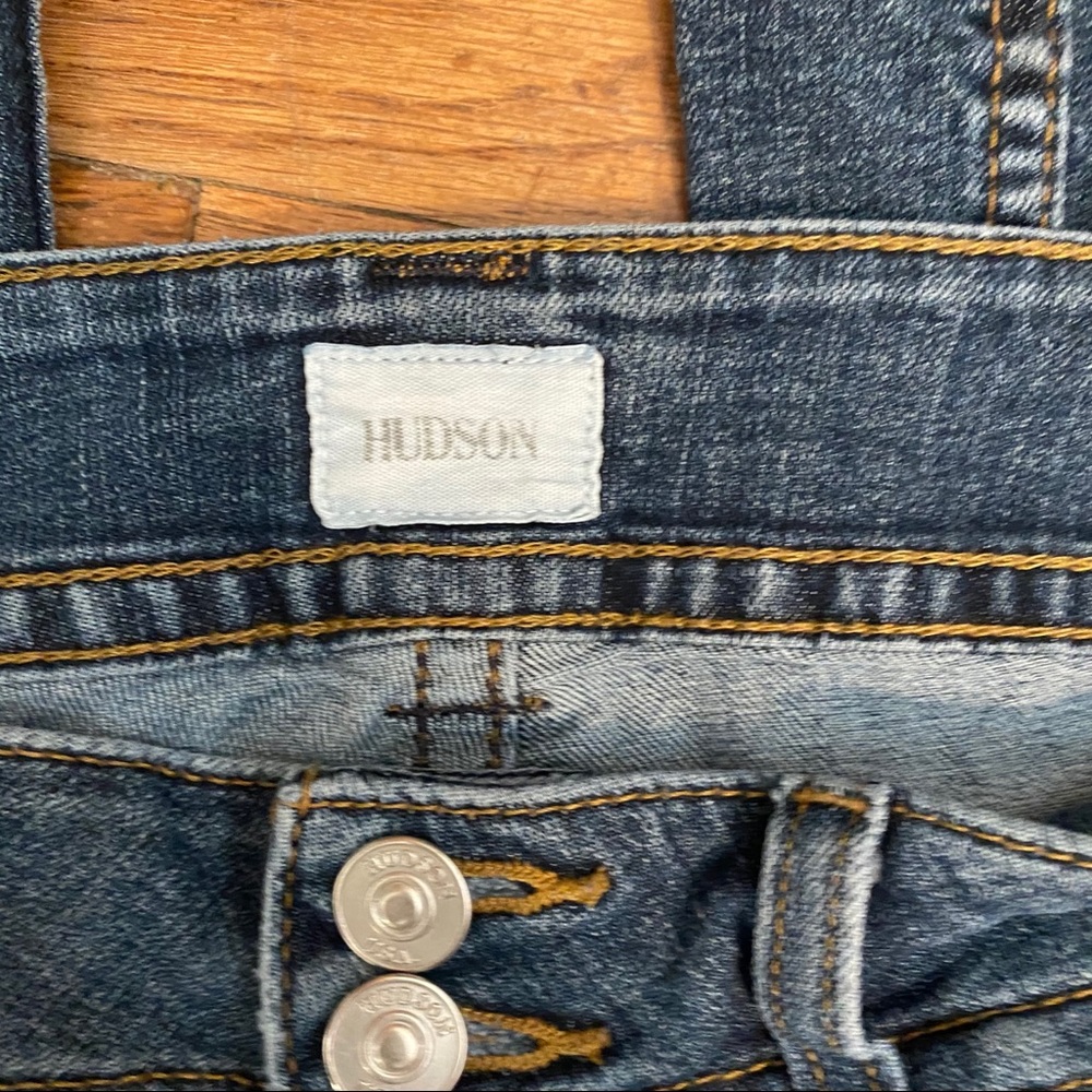 Hudson Signature Mid Rise Bootcut Jeans - Picture 8 of 11